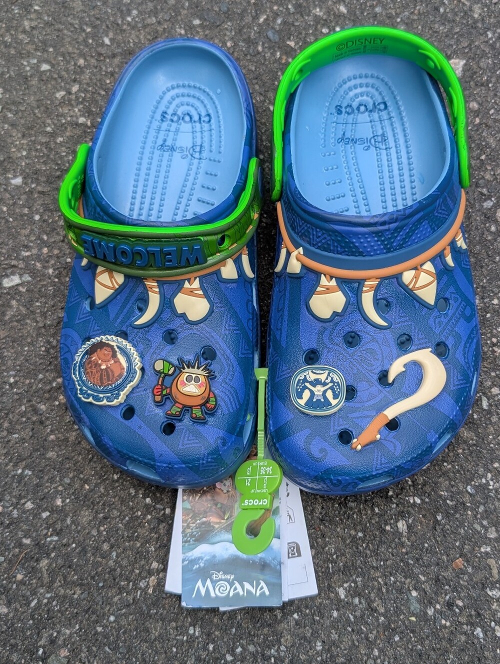 Crocs Kids' Blue Moana Graphic Clogs (New) Size J3
